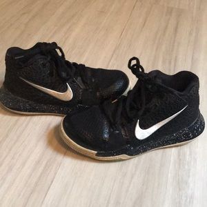 Nike boy shoes